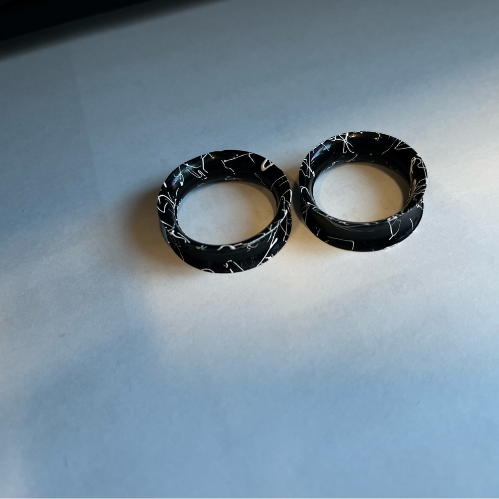 Black And White Patterned Gauges